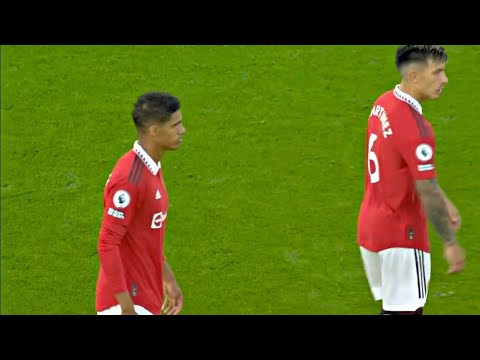 Lisandro Martinez & Varane put their opponents in pocket 🔥