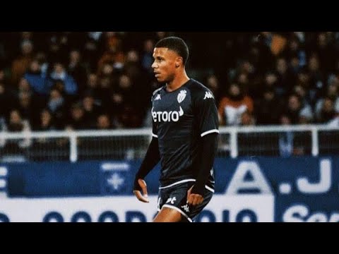 Ismail Jakobs passeur décisif et homme du match