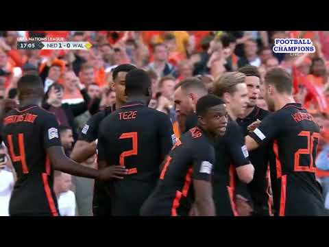 Teun koopmeiners jubelt den Torinstanzen zu, Niederlande-Wales, UEFA Nations League 2022