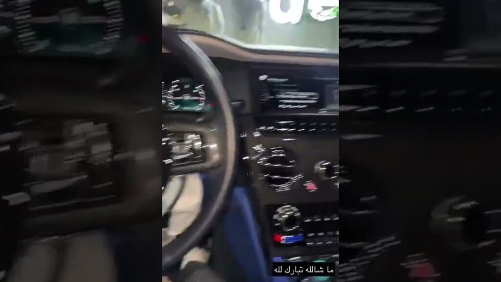 سلمان الفرج يحتفل بسيارته الجديده 💙#الهلال