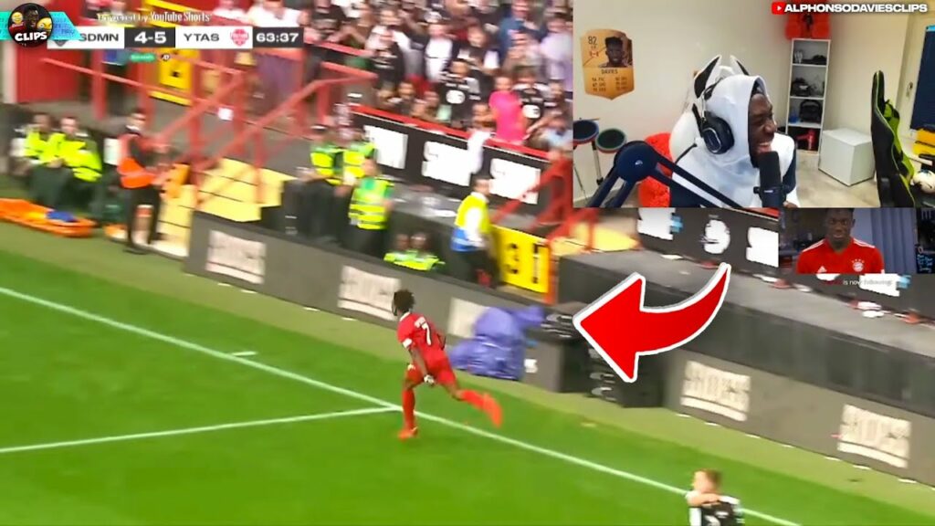 Davies reacts to Speed's goal at the Charity Match.. 😆