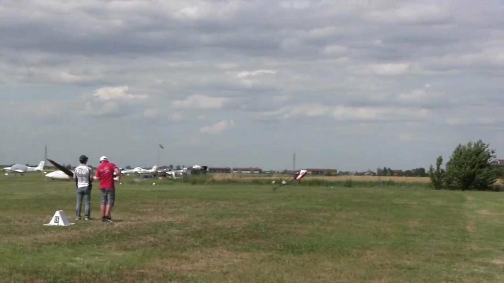 Hiroki Ito Hely 3D al Radio Model Show 2012