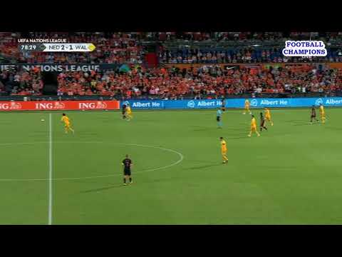 Brennan Johnson erwartet Ball zu übernehmen, Niederlande-Wales, UEFA Nations League 2022