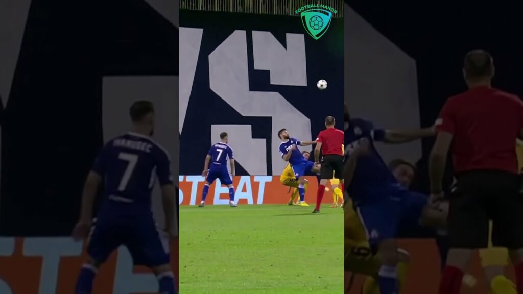 Bruno Petković madness in the play offs!