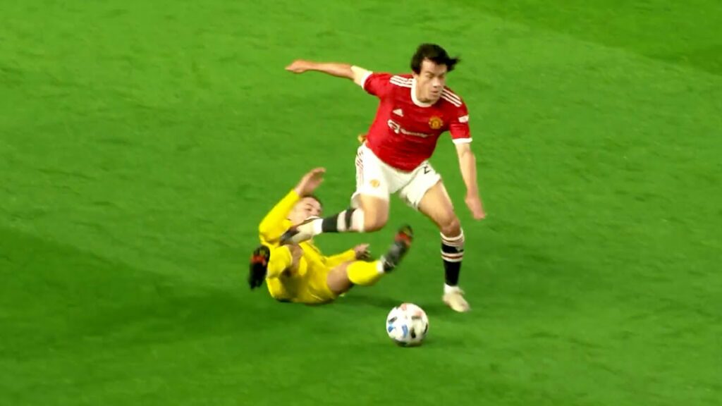 Facundo Pellistri is a BIG TALENT at Manchester United