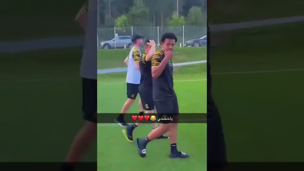 رومارينهو وكورنادو مع العبود