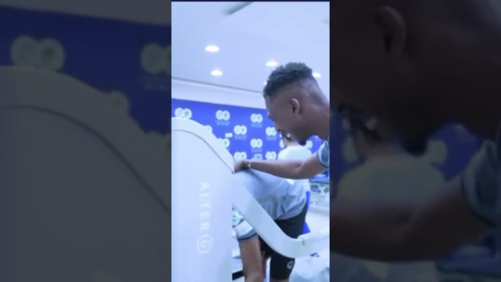 محمد كنو مع سلمان الفرج بعد العوده من المعسكر