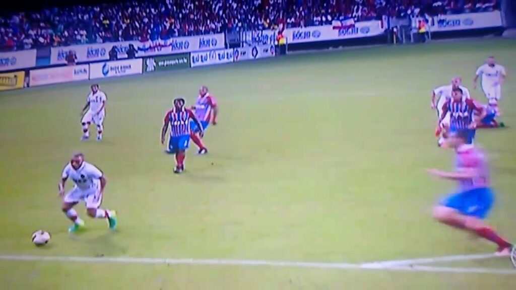 Gol do vitória 1 x 1 Bahia  ARMERO CONTRA