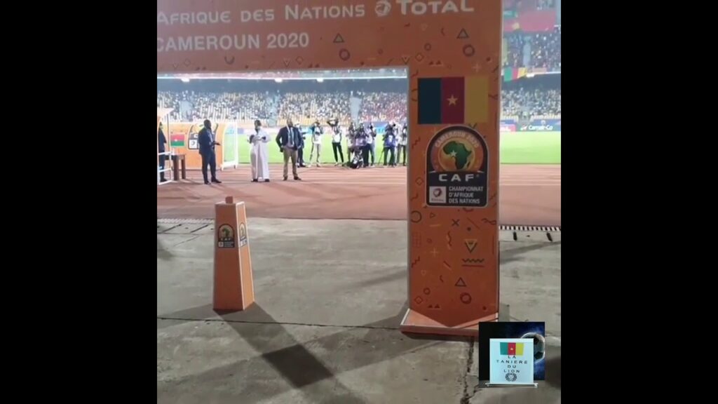 RIGOBERT SONG BAHANAG - SHOW.