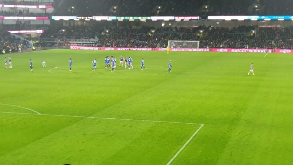 Hannibal Mejbri and Tahith Chong Get Booked V Burnley