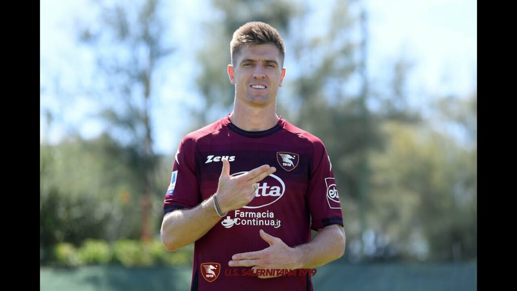 Piatek: “Possiamo fare grandi cose insieme. Vi aspetto numerosi allo Stadio”