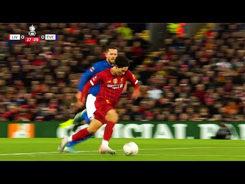 南野拓実の強気なドリブル集!!　(Takumi Minamino - Dribbling Compilation)