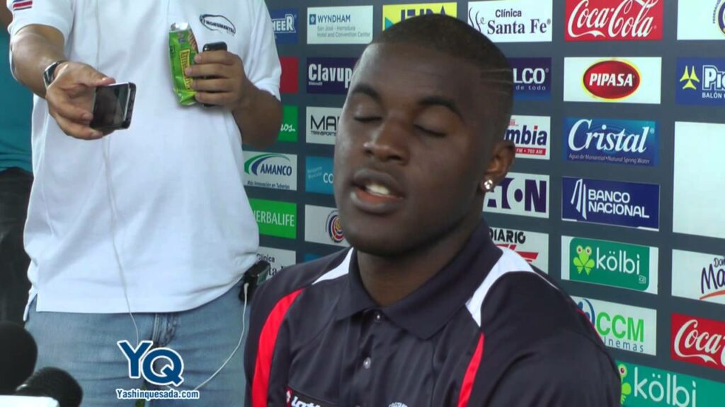 "Ustedes creen que son España, no respetan sus rivales", respondió Campbell a prensa de México