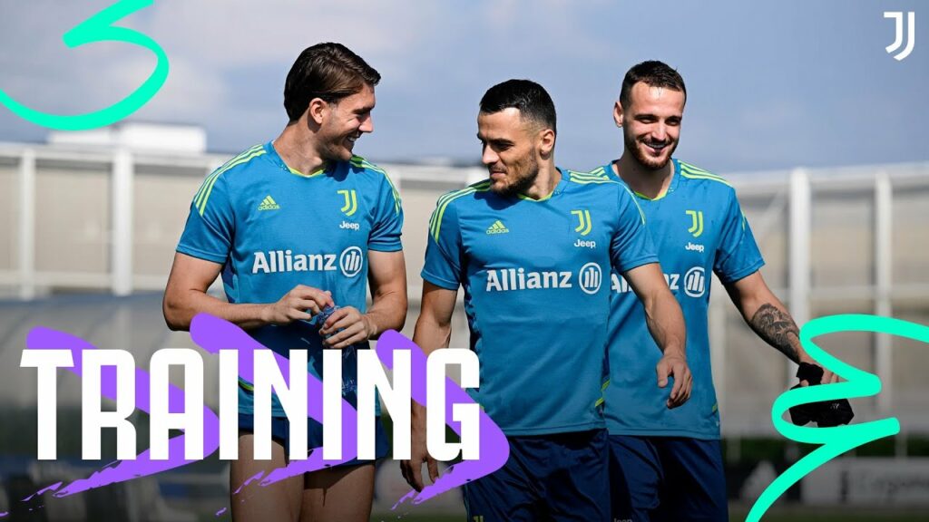 Offensive plays at Training | Vlahović, Kostić & the team get ready for #JuveSpezia