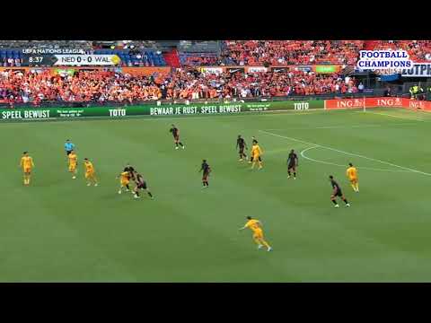 Brennan Johnson rutschte beim Verfolgungsjagdball aus, Niederlande-Wales, UEFA Nations League 2022