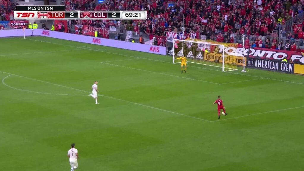 GOAL: Jonathan Osorio buries his finish to put TFC back in the lead