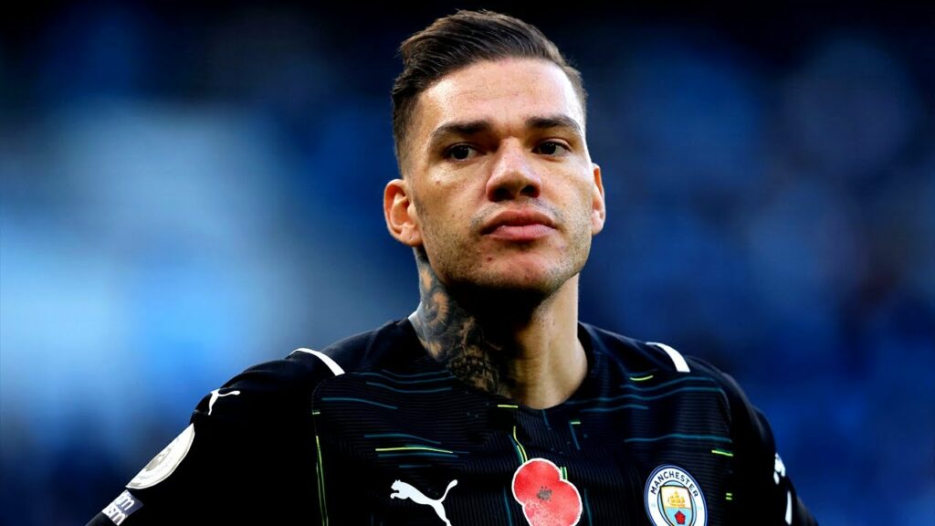 Ederson 2022 - World-Class Saves & Passes.