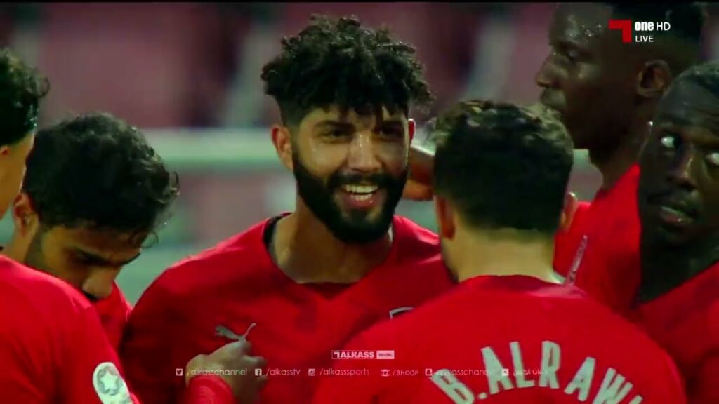 ⚽ المدافع التونسي فرجاني ساسي 🇹🇳 يرتقي فوق الجميع ويفتتح باب التسجيل للدحيل أمام الغرافة