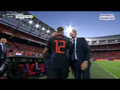 Noa Lang beendete die erste Halbzeit perfekt mit Applaus, Niederlande-Wales, UEFA Nations League2022