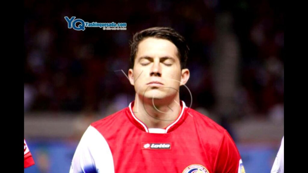 Bryan Oviedo quiere recibir la convocatoria para la despedida de la Sele y compartir con la afición