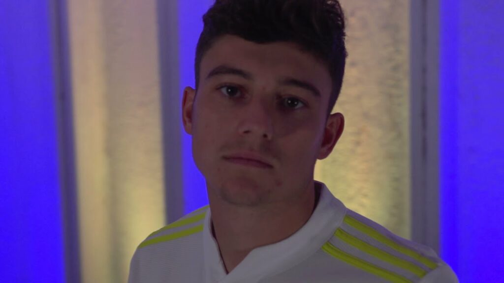 Welcome to Leeds United, Dan James! Winger signs five-year deal.