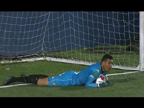 Esteban Alvarado lleva 4 partidos sin recibir goles