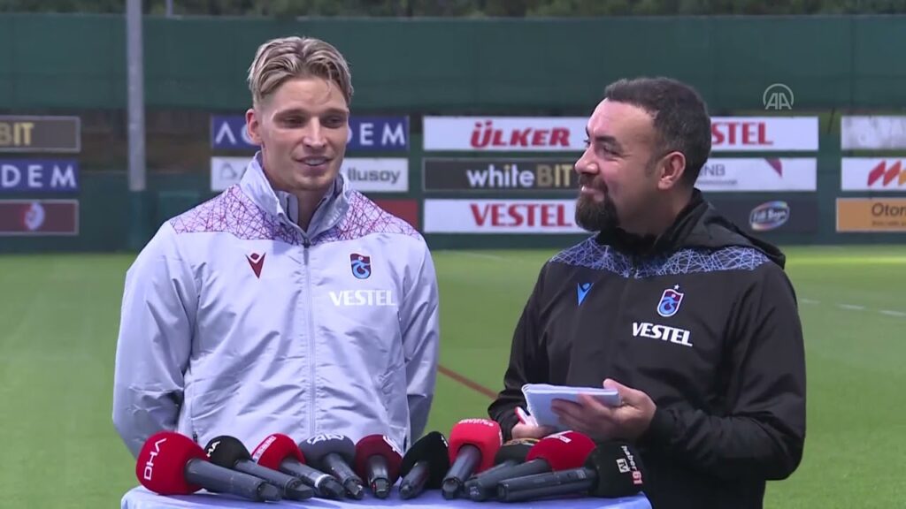 Jens Stryger Larsen: Buraya adaptasyon sürecim fazla uzun...