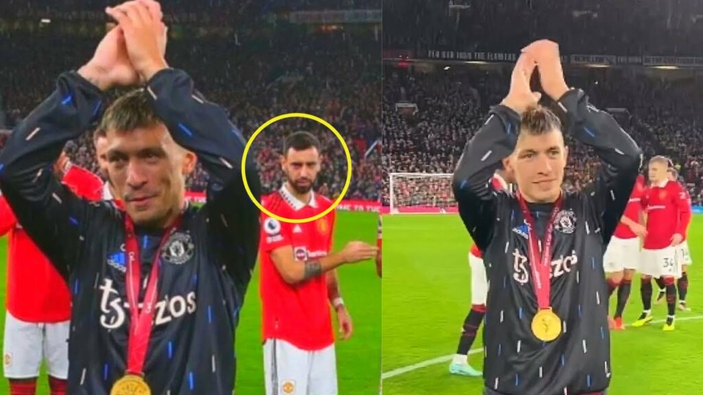 Lisandro Martinez Standing Ovation at Old Trafford after Winning World Cup