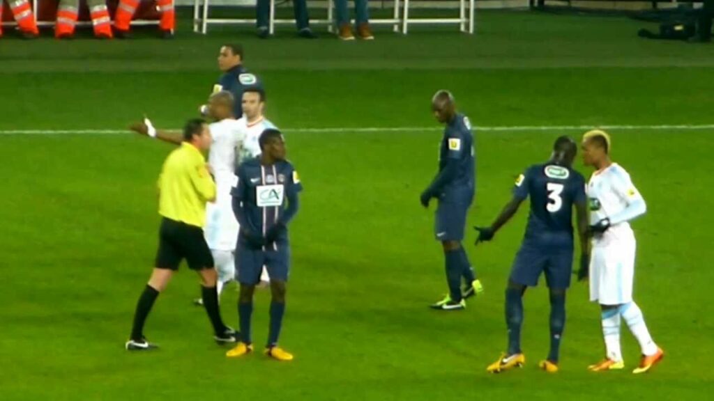 Beckham Ayew Incident en entier puis Zlatan puis SAKO AYEW ... PSG OM 27-02-2013