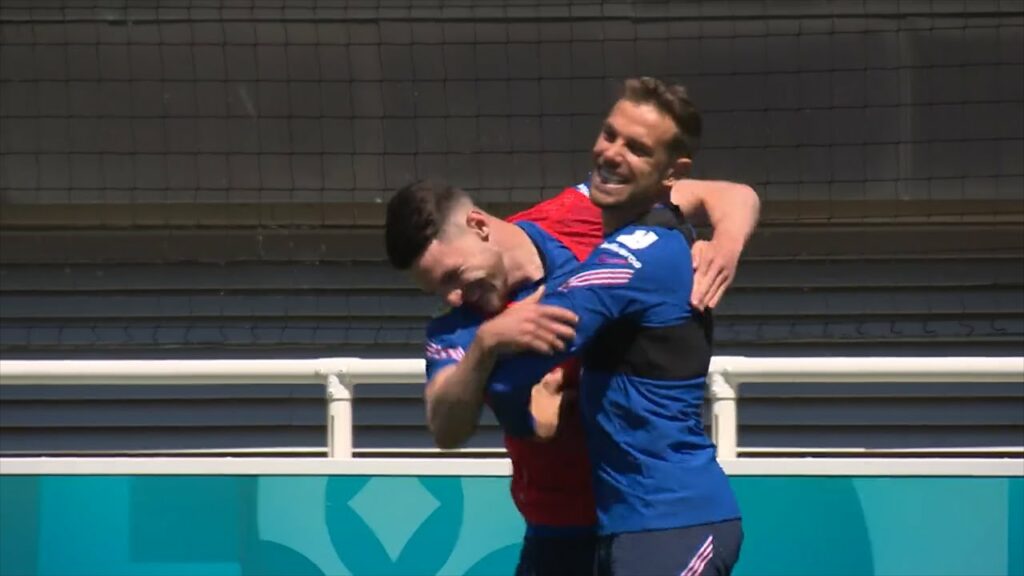 Harry Kane trips, Jordan Henderson wins