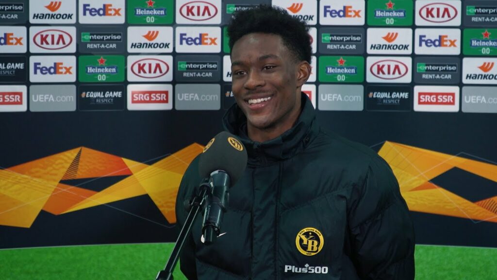 Mambimbi, Hefti und Rieder nach dem Sieg gegen ZSKA Sofia (3:0)