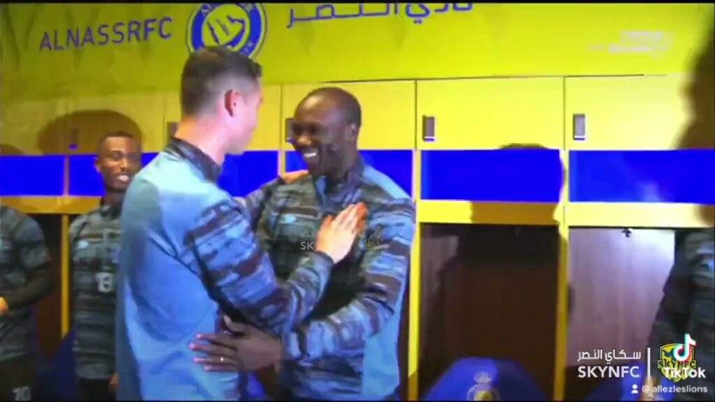 Vincent Aboubakar accueille Cristiano Ronaldo