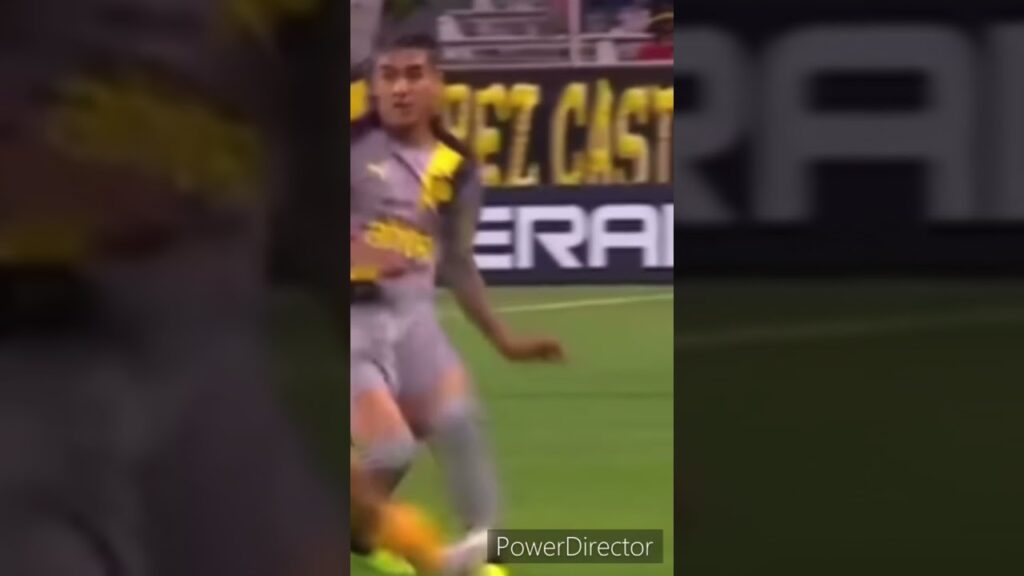 CRIMINAL PATADA a Facundo Torres - V.ESPAÑOLA 1-3 PEÑAROL ⚽️