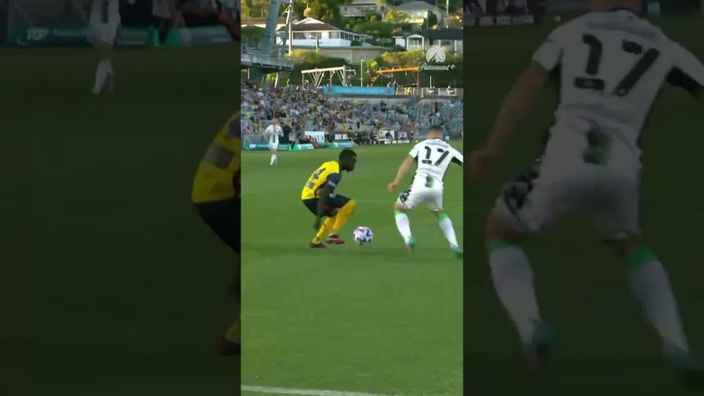 CUT THAT OUT GARANG KUOL 🌭😱💥 #shorts #football #footballshorts