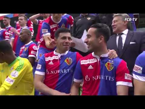 Hinter den Kulissen des neuen Teamfotos