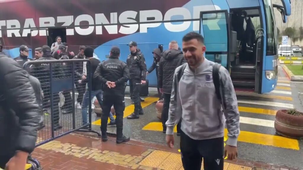 Trabzonspor kafilesi Antalya'ya gitti