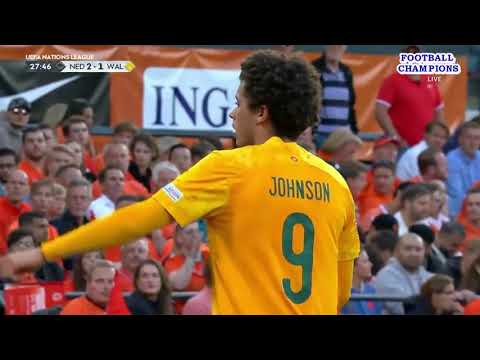 Brennan Johnson wartet auf Eckball, Niederlande-Wales, UEFA Nations League 2022
