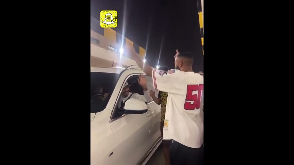 ‏ حمدان و العبود في استقبال الحاجز.