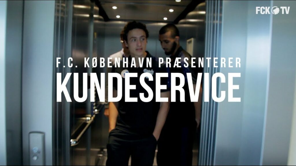 Se Delaney og Toutouh i praktik i FCKs kundeservice