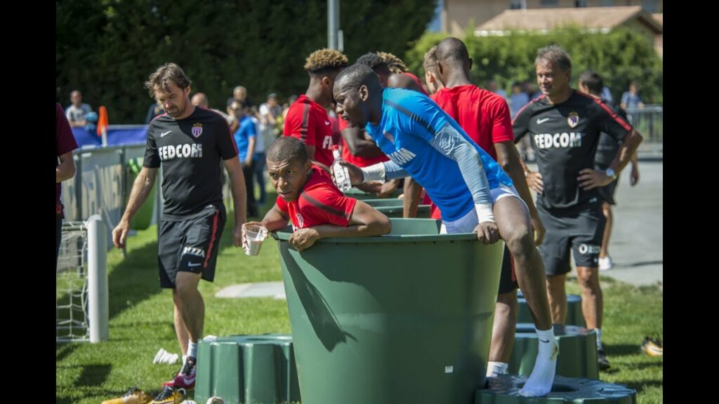 INSIDE : Mbappé, Subasic et Glik à l'eau ! - AS MONACO