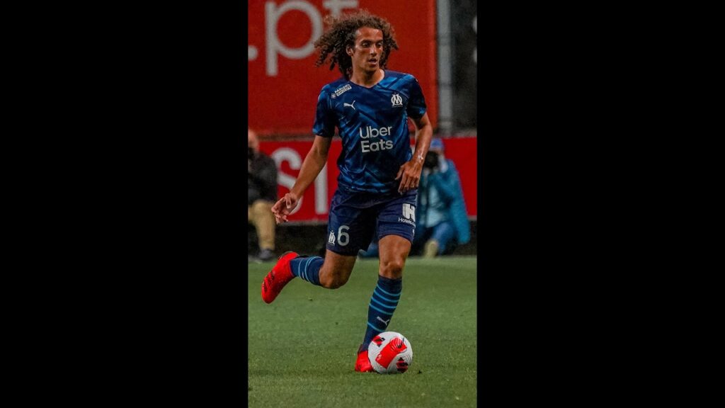 Le petit pont 🥵 de Matteo Guendouzi #shorts #guendouzi #om #marseille #skills #footballskills