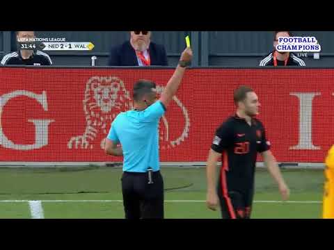 Teun koopmeiners bekam nach den Unebenheiten die gelbe Karte, Niederlande-Wales, UEFA NationLeague22
