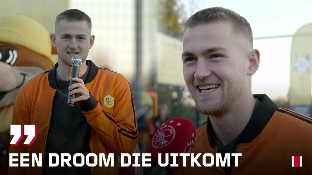 Matthijs de Ligt 🤝 Cruijff Court | ‘Ik speelde hier vroeger altijd Cristiano Ronaldo' 😉