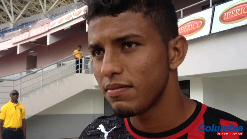 Johan Venegas: "Esta familia me ha recibido de la mejor manera"