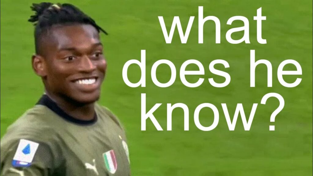 Rafael Leao keeps smiling while playing...