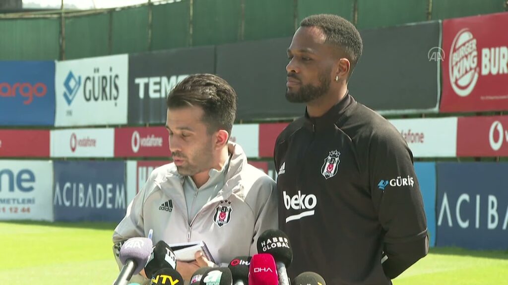 Cyle Larin'den gol krallığı açıklaması! | Beşiktaş