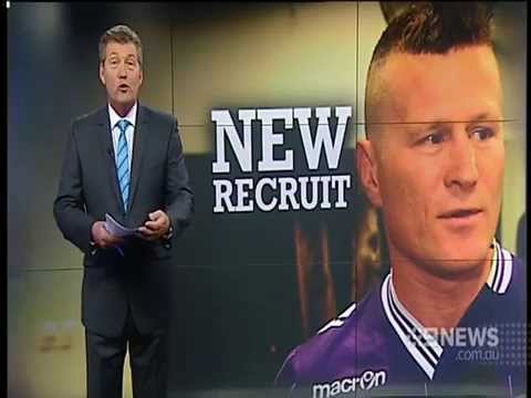 Danny Green trains Perth Glory players - Ch Nine News - July 2015
