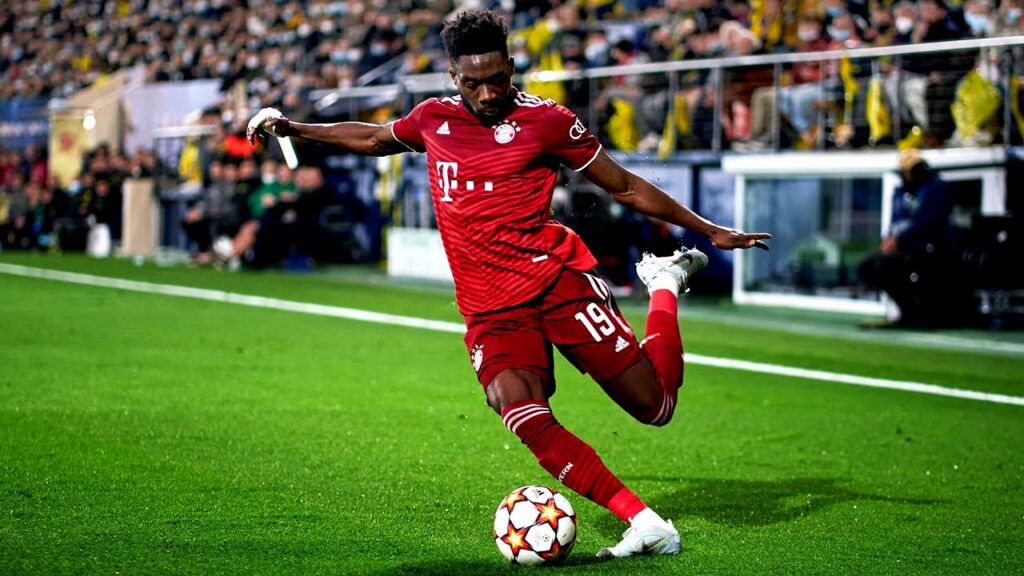 Alphonso Davies 2022 - Superb Dribbling Skills.