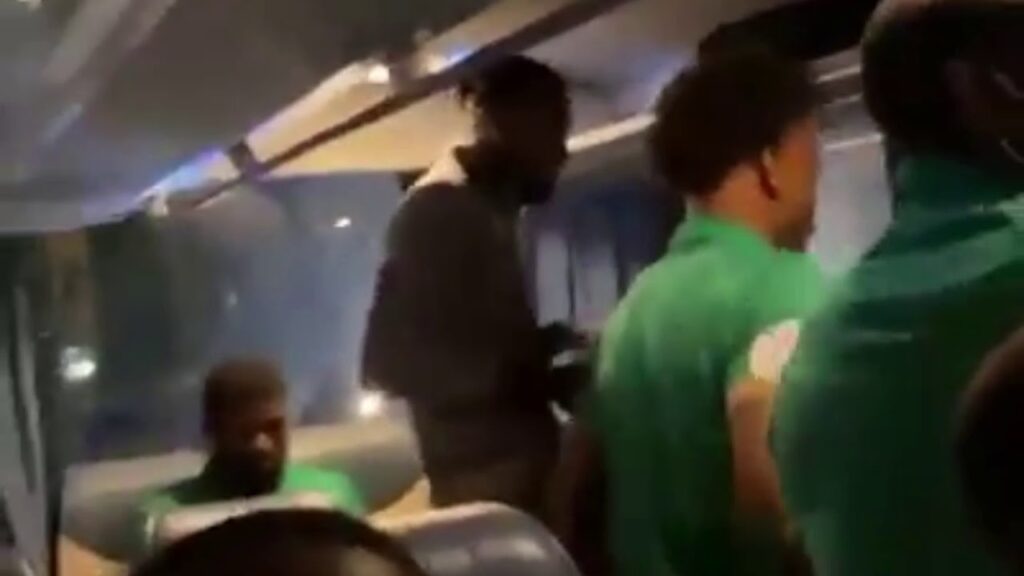 CAMEROUN 4  MOZAMBIQUE 1