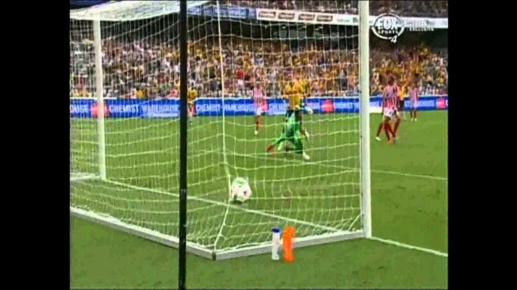 Mitchell Duke Goal Central Coast Mariners Vs Melbourne City